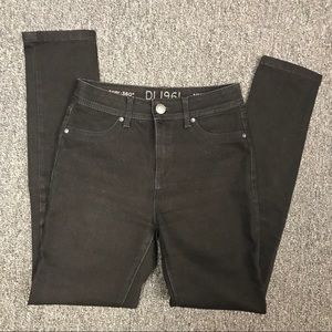 ❗️SOLD❗️ DL1961, Nina High-rise Skinny, Black, 26